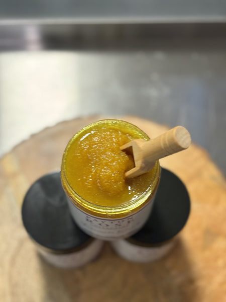 Intimate Brightening Scrub